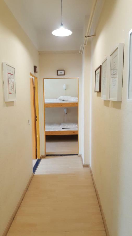 Flow Hostel *